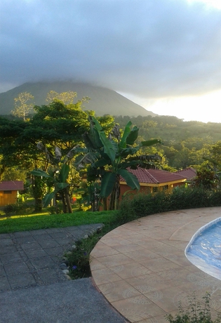 Imagen de los exteriores del Hotel Miradas Arenal and Hotsprings. Foto 12
