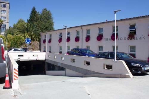 Imagen de los exteriores del Hotel Miradoiro de Belvis. Foto 3