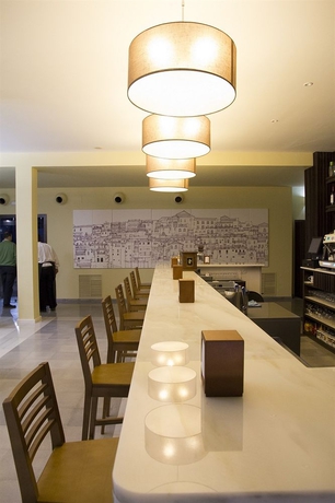 Imagen del bar/restaurante del Hotel Mirador De Montoro. Foto 3