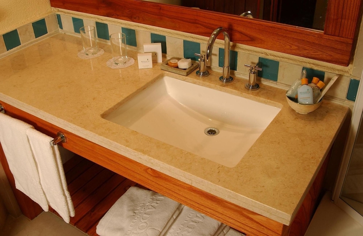 Imagen de la habitación del Hotel Mirador Del Lago. Foto 11