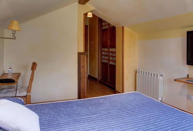 Imagen de la habitación del Hotel Mirador Del Sella. Foto 6