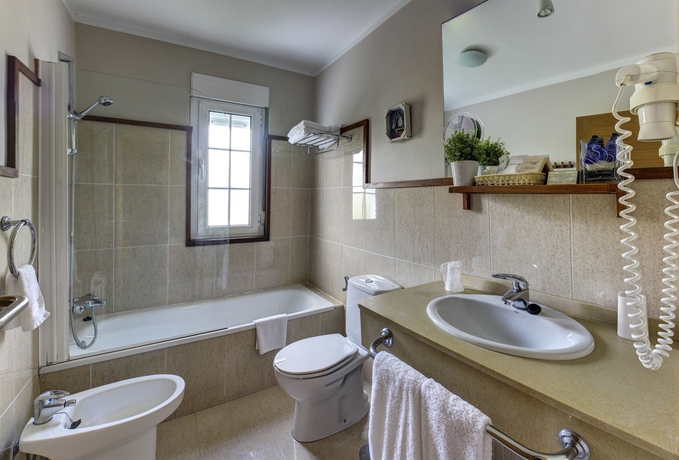 Imagen de la habitación del Hotel Mirador Del Sella. Foto 12