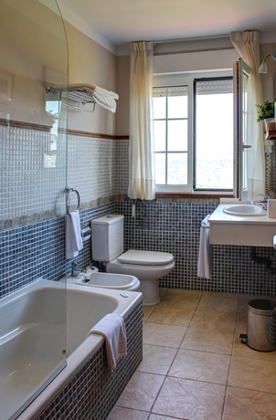 Imagen de la habitación del Hotel Mirador Del Sella. Foto 13