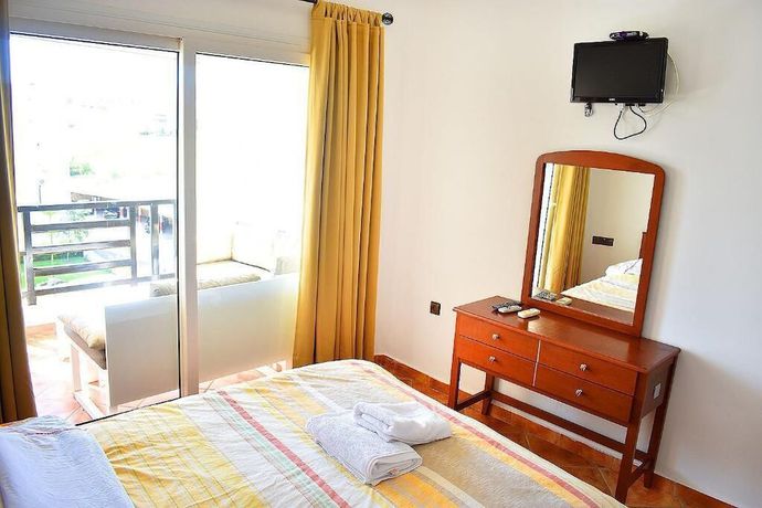 Imagen de la habitación del Hotel Mirador Golf Apart-hotel. Foto 11