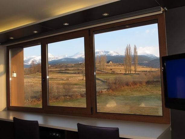 Imagen de la habitación del Hotel Mirador, Lles De Cerdanya. Foto 6
