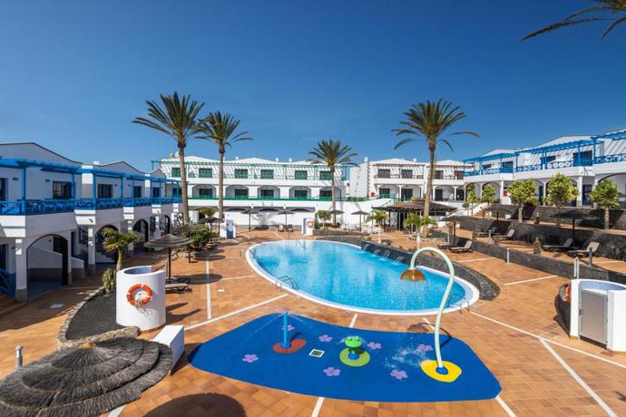 Imagen de la piscina del Hotel Mirador Papagayo by LIVVO. Foto 8