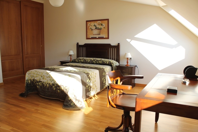 Imagen de la habitación del Hotel Mirador Ria De Bayona. Foto 4