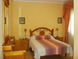 Imagen general del Hotel Mirador, Velilla de San Antonio. Foto 3