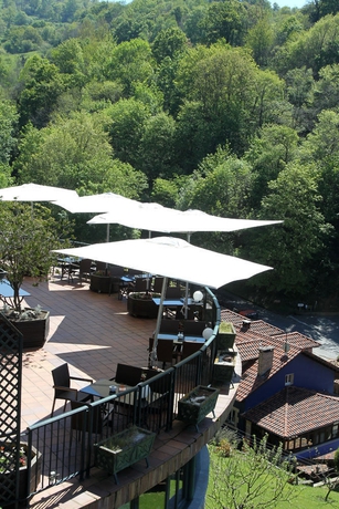 Imagen de los exteriores del Hotel Mirador de la Cepada. Foto 12