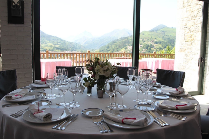 Imagen del bar/restaurante del Hotel Mirador de la Cepada. Foto 4