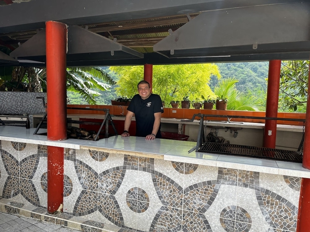 Imagen del bar/restaurante del Hotel Mirador de la Monta&ntilde;a. Foto 2