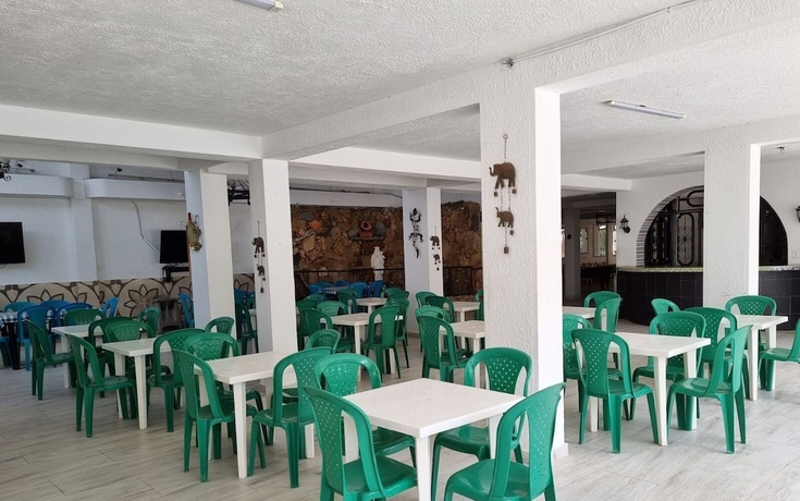 Imagen del bar/restaurante del Hotel Mirador de la Monta&ntilde;a. Foto 5