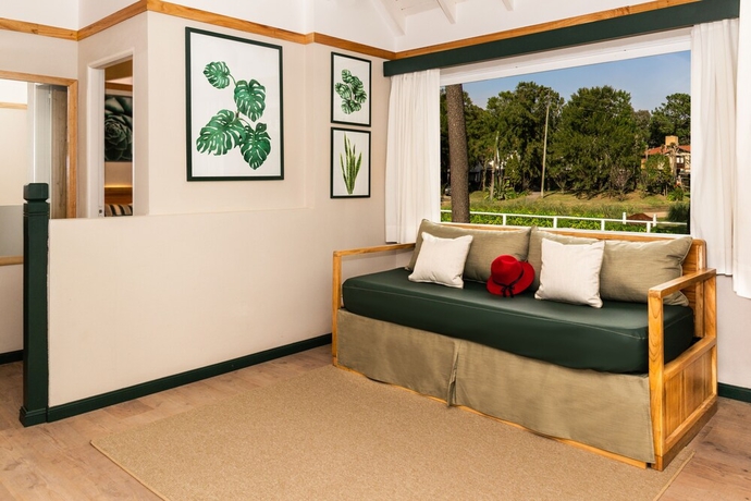 Imagen de la habitación del Hotel Miradores Del Bosque. Foto 2