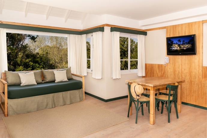 Imagen de la habitación del Hotel Miradores Del Bosque. Foto 15