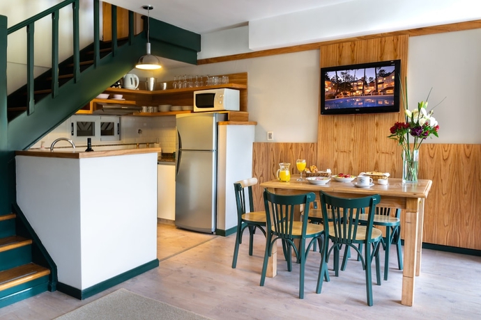 Imagen de la habitación del Hotel Miradores Del Bosque. Foto 16