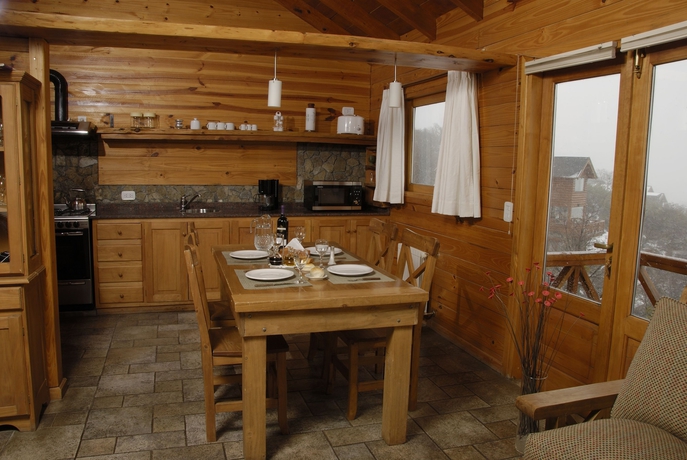 Imagen de la habitación del Hotel Miradores Del Lanin. Foto 13