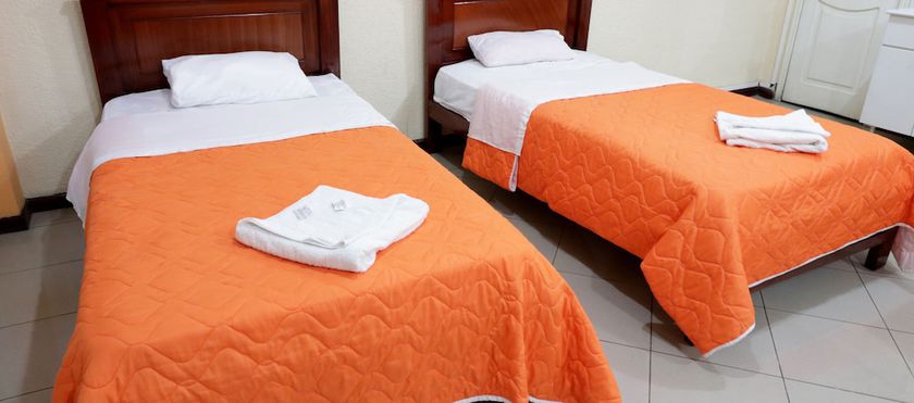 Imagen de la habitación del Hotel Miraflores, Ibarra. Foto 9