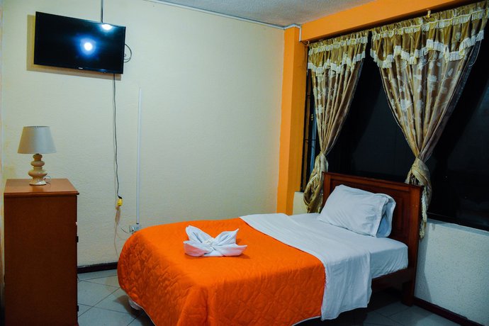 Imagen de la habitación del Hotel Miraflores, Ibarra. Foto 10