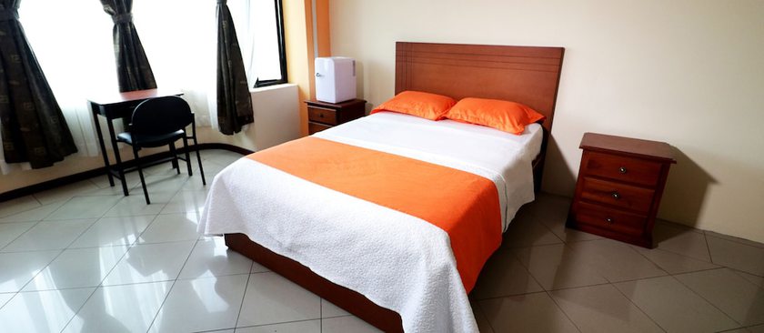 Imagen de la habitación del Hotel Miraflores, Ibarra. Foto 13