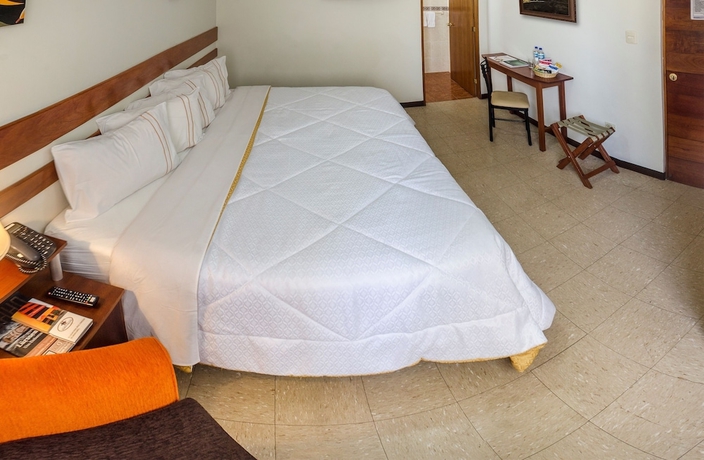 Imagen de la habitación del Hotel Miraflores Suites Centro. Foto 5