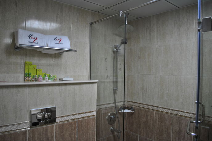Imagen de la habitación del Hotel Mirage Al Aqah. Foto 5