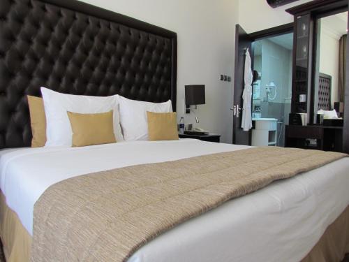 Imagen de la habitación del Hotel Mirage Bab Al Bahr Resort. Foto 5
