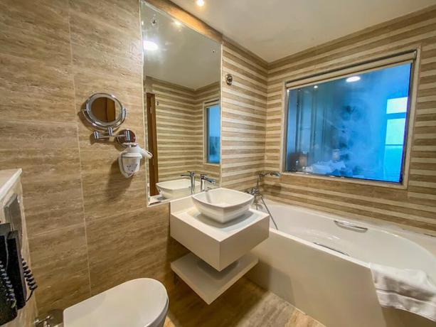 Imagen de la habitación del Hotel Mirage Bab Al Bahr Tower. Foto 3