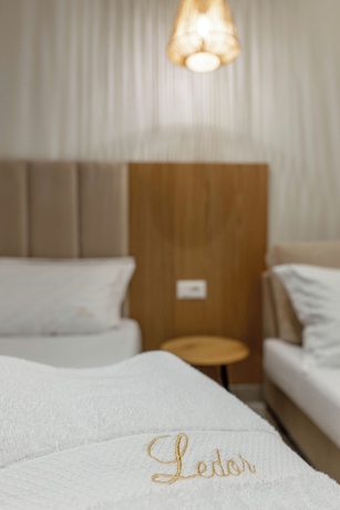 Imagen de la habitación del Hotel Mirage Bay Deluxe Saranda. Foto 12