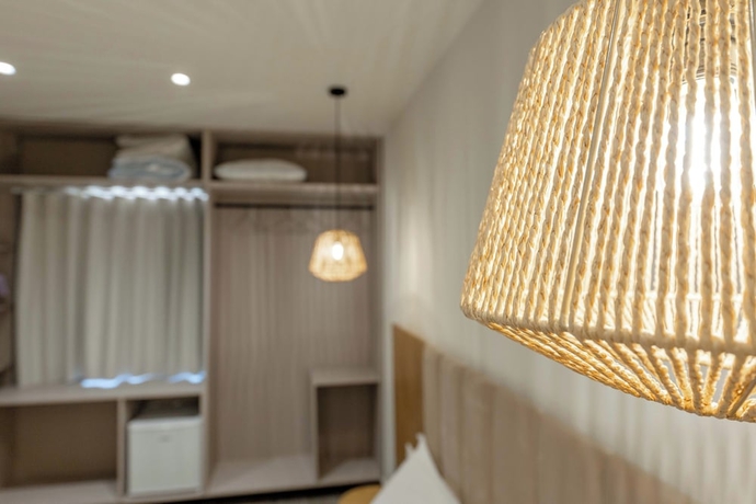 Imagen de la habitación del Hotel Mirage Bay Deluxe Saranda. Foto 15