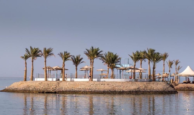 Imagen de los exteriores del Hotel Mirage Bay Resort and Aqua Park. Foto 12