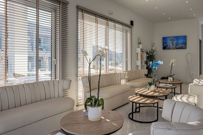 Imagen de los interiores del Hotel Mirage Bleu. Foto 18