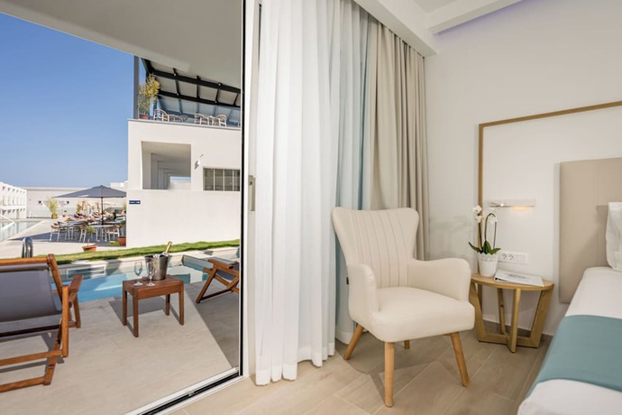 Imagen de la habitación del Hotel Mirage Bleu. Foto 9