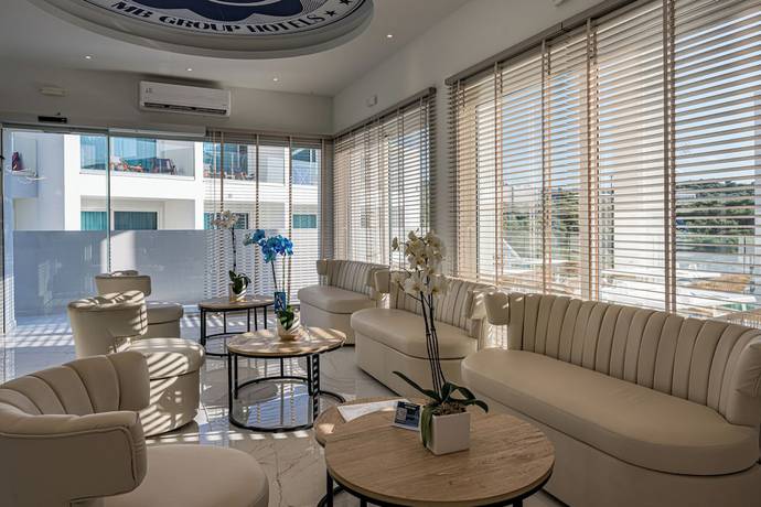 Imagen de los interiores del Hotel Mirage Bleu. Foto 19