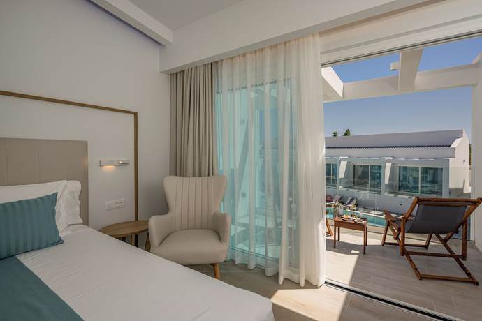 Imagen de la habitación del Hotel Mirage Bleu. Foto 12