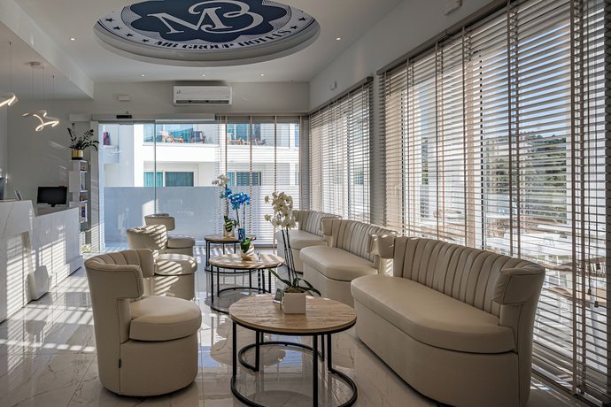 Imagen de los interiores del Hotel Mirage Bleu. Foto 20