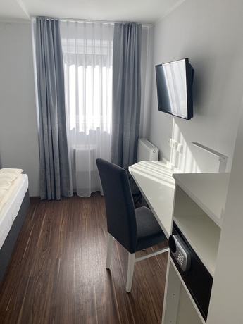 Imagen de la habitación del Hotel Mirage City Stuttgart. Foto 17