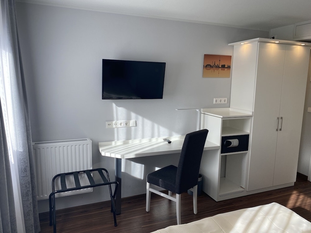 Imagen de la habitación del Hotel Mirage City Stuttgart. Foto 18