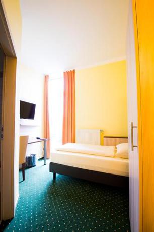 Imagen de la habitación del Hotel Mirage, Duisburgo. Foto 7