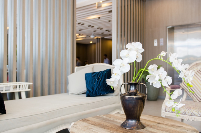 Imagen de los interiores del Hotel Mirage Express Patong Phuket. Foto 15