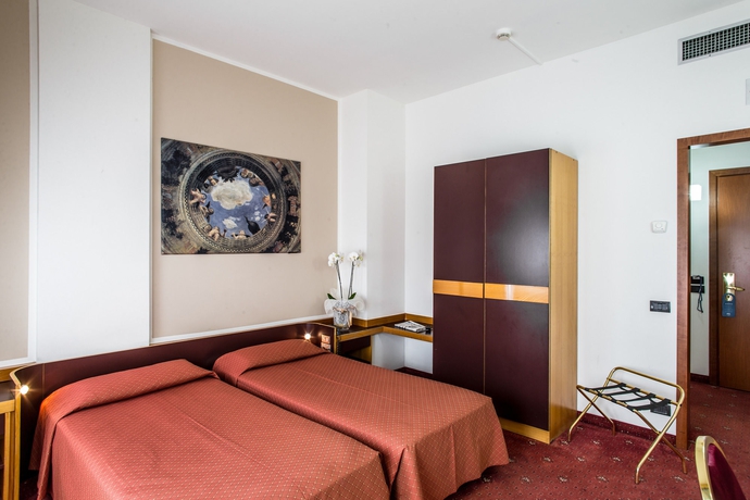 Imagen de la habitación del Hotel Mirage, Florencia. Foto 7