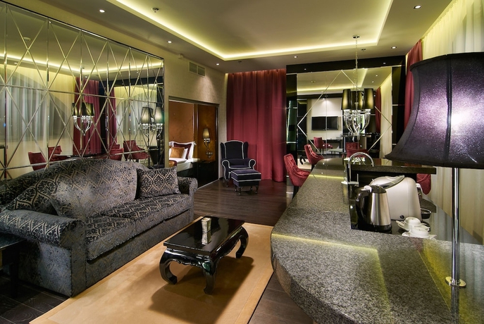 Imagen de la habitación del Hotel Mirage Medic. Foto 8