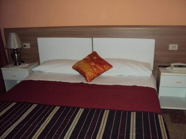 Imagen de la habitación del Hotel Mirage, Messina. Foto 7