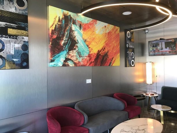 Imagen del bar/restaurante del Hotel Mirage, Mohali. Foto 3