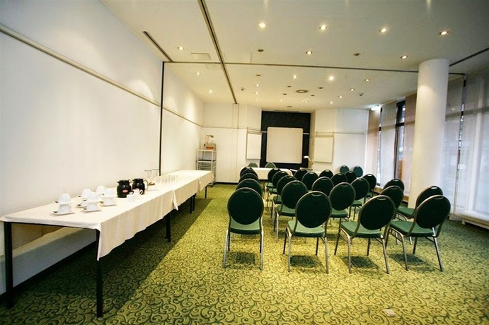 Imagen de los interiores del Hotel Mirage Nichtraucher. Foto 16
