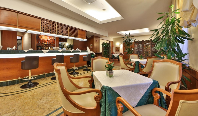 Imagen del bar/restaurante del Hotel Mirage Sure Collection by Best Western. Foto 6