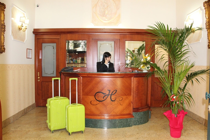 Imagen de los interiores del Hotel Mirage, Termini. Foto 1