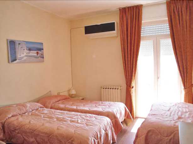 Imagen de la habitación del Hotel Mirage Versilia. Foto 11