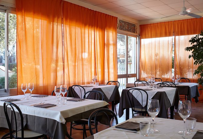 Imagen del bar/restaurante del Hotel Mirage Versilia. Foto 5