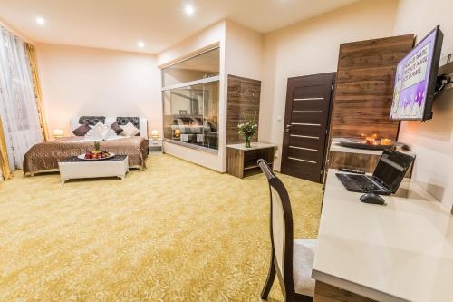 Imagen de la habitación del Hotel Miraj Resort. Foto 10