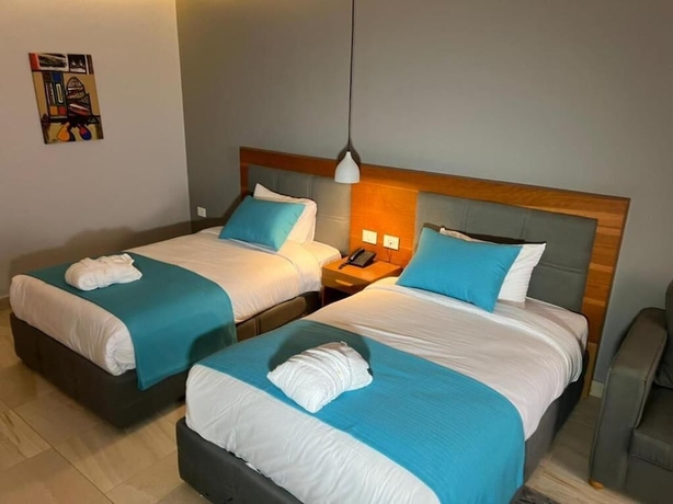 Imagen de la habitación del Hotel Miral, Ataqah. Foto 2